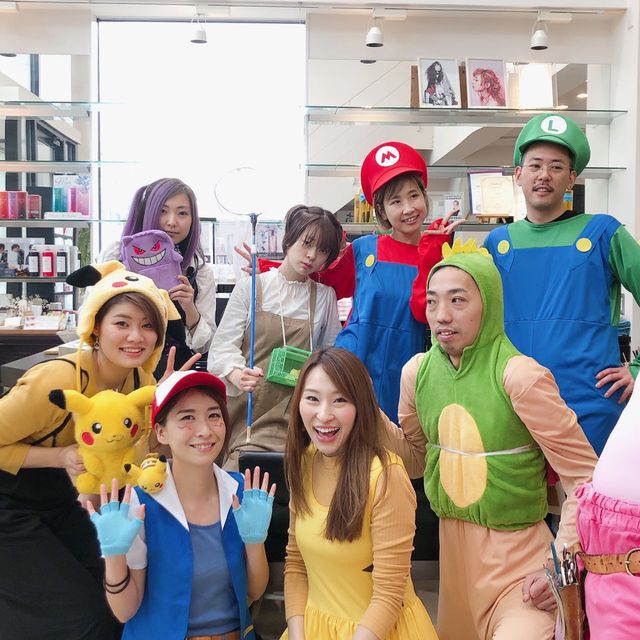 10月31日は恒例の、ハロウィン仮装営業♪